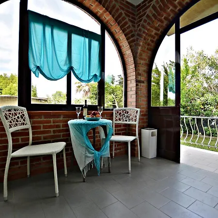 Casina Di Nicolo E Gaia Mommio